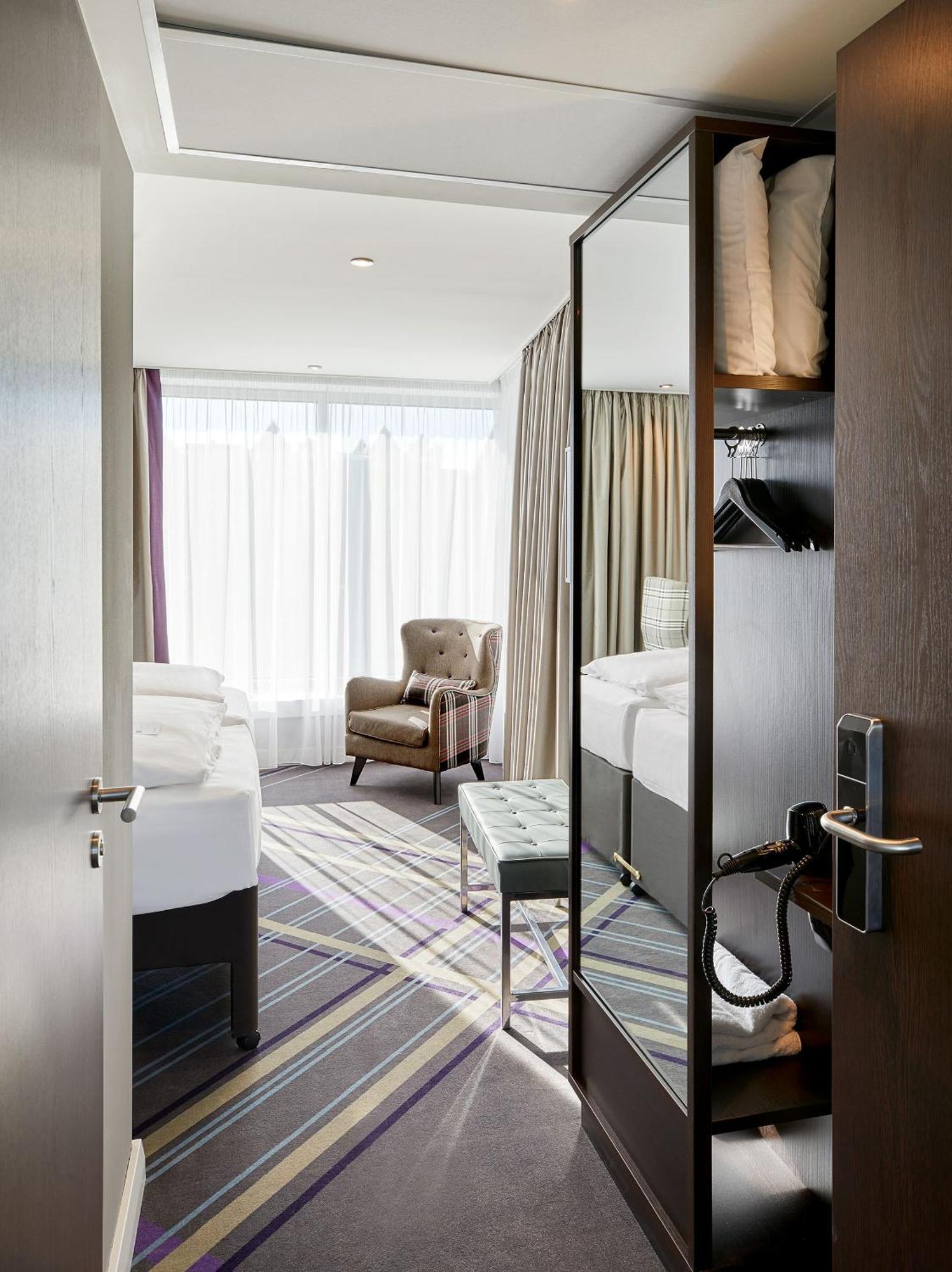 Premier Inn Hamburg City Zentrum Eksteriør billede