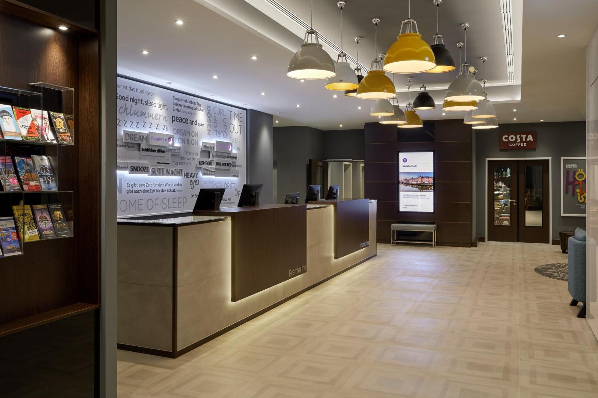 Premier Inn Hamburg City Zentrum Eksteriør billede