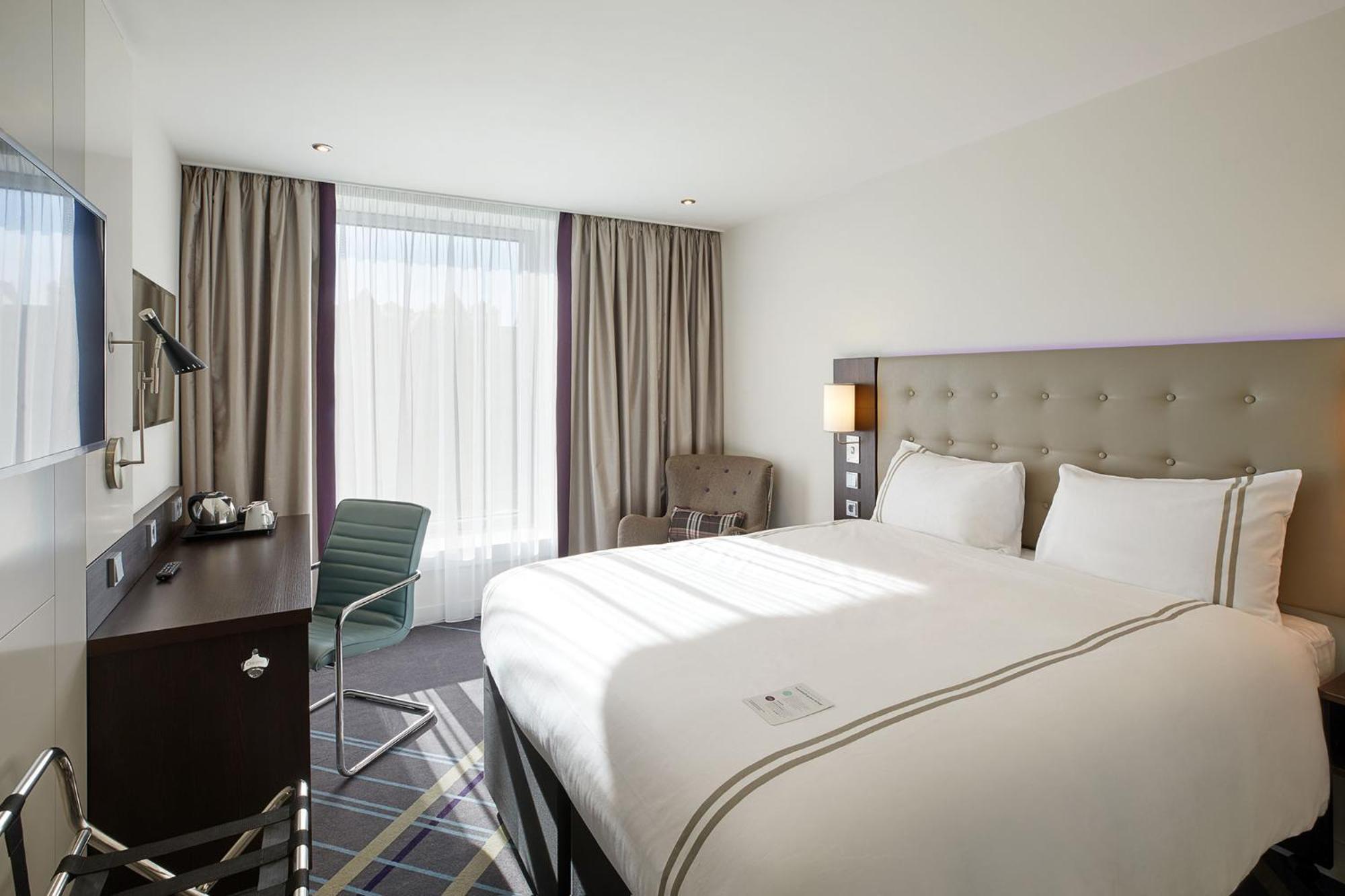 Premier Inn Hamburg City Zentrum Eksteriør billede