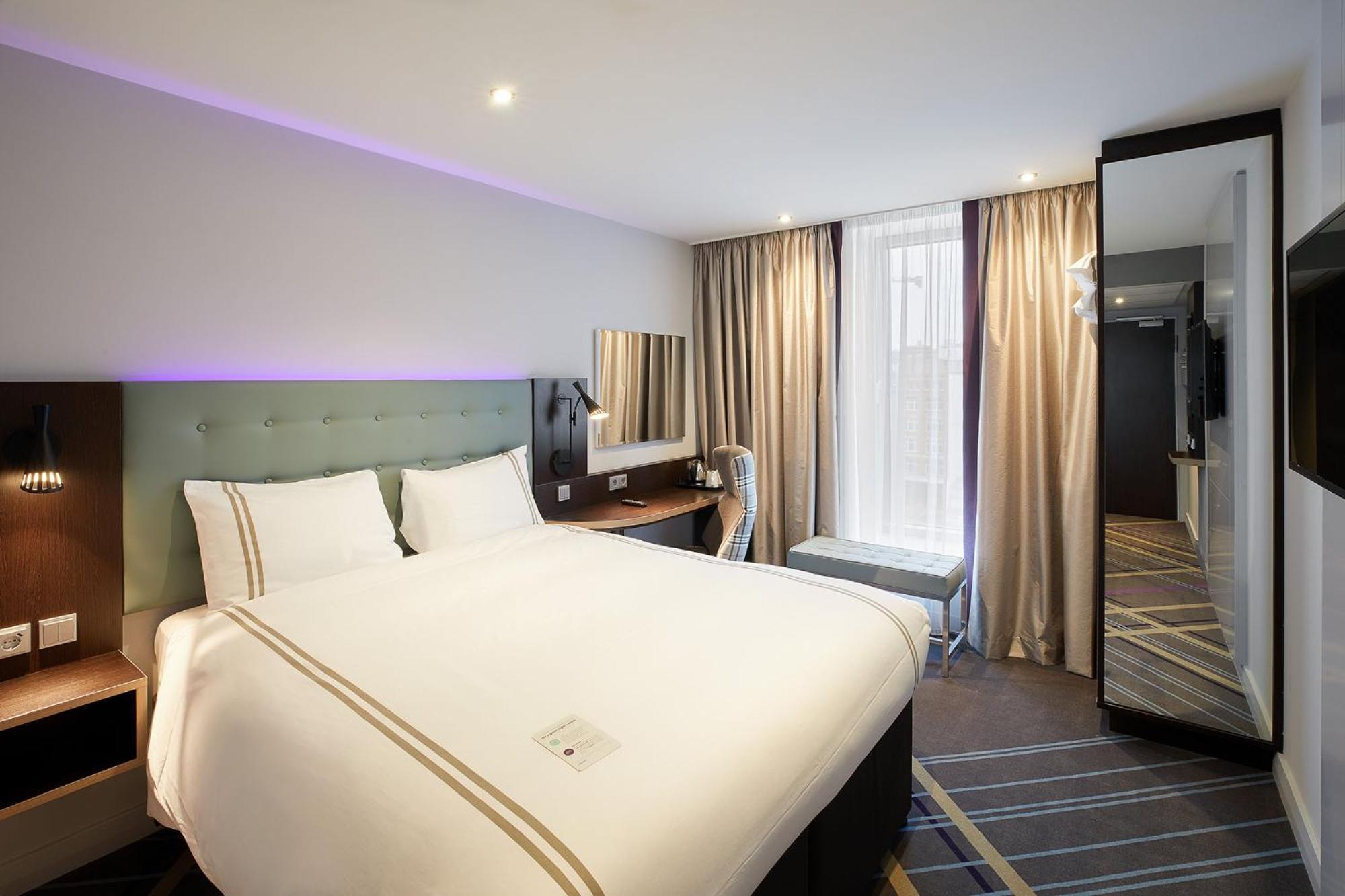 Premier Inn Hamburg City Zentrum Eksteriør billede
